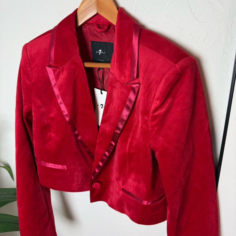 7 For All Mankind Red Velvet Cropped Blazer – Size Medium (NWT) - Picture 2 of 5